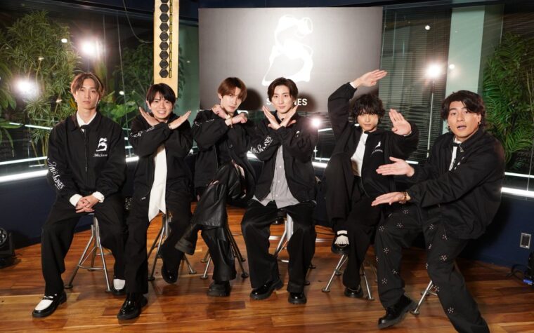 ทำความรู้จัก SixTONES วง J-Pop ที่ทำลายสถิติด้วยเพลงแรกเพลงเดียว